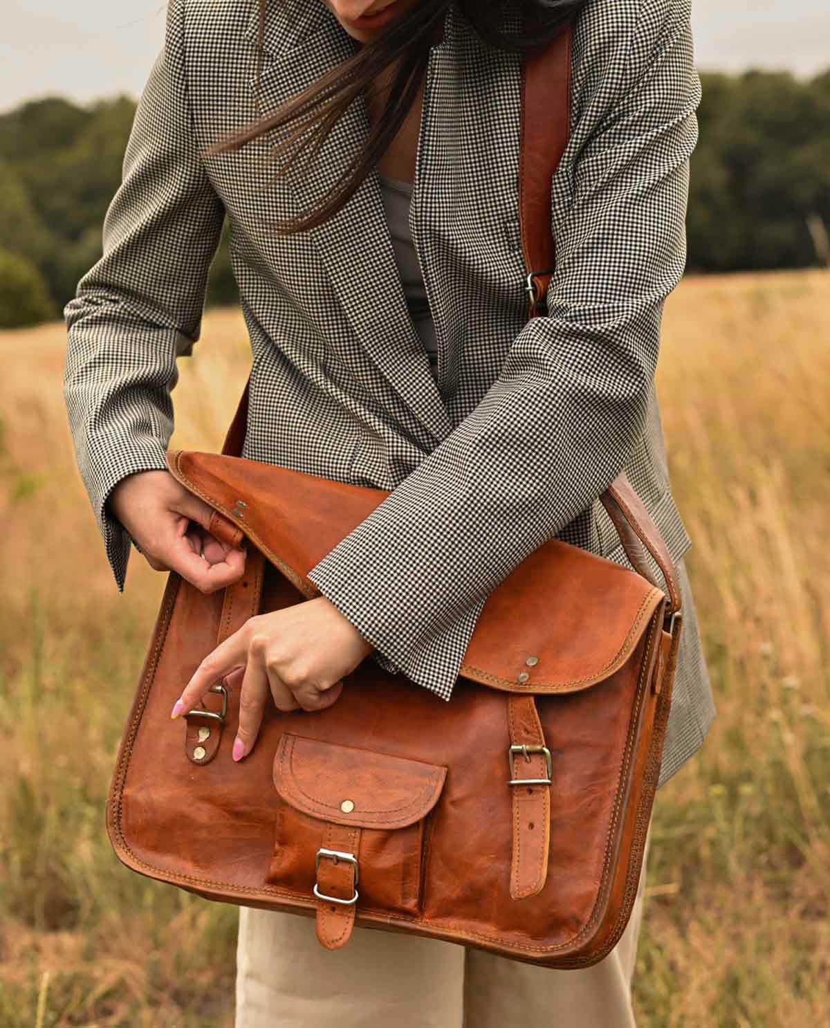 Borsa Shopper Grande In Vera Pelle Nera, Borsa A Tracolla Hobo In Morbida Pelle Da Donna, Borsa A Tracolla Grande In Pelle, Borsa A Tracolla Grande In Pelle Nera - Italia - Foto 5