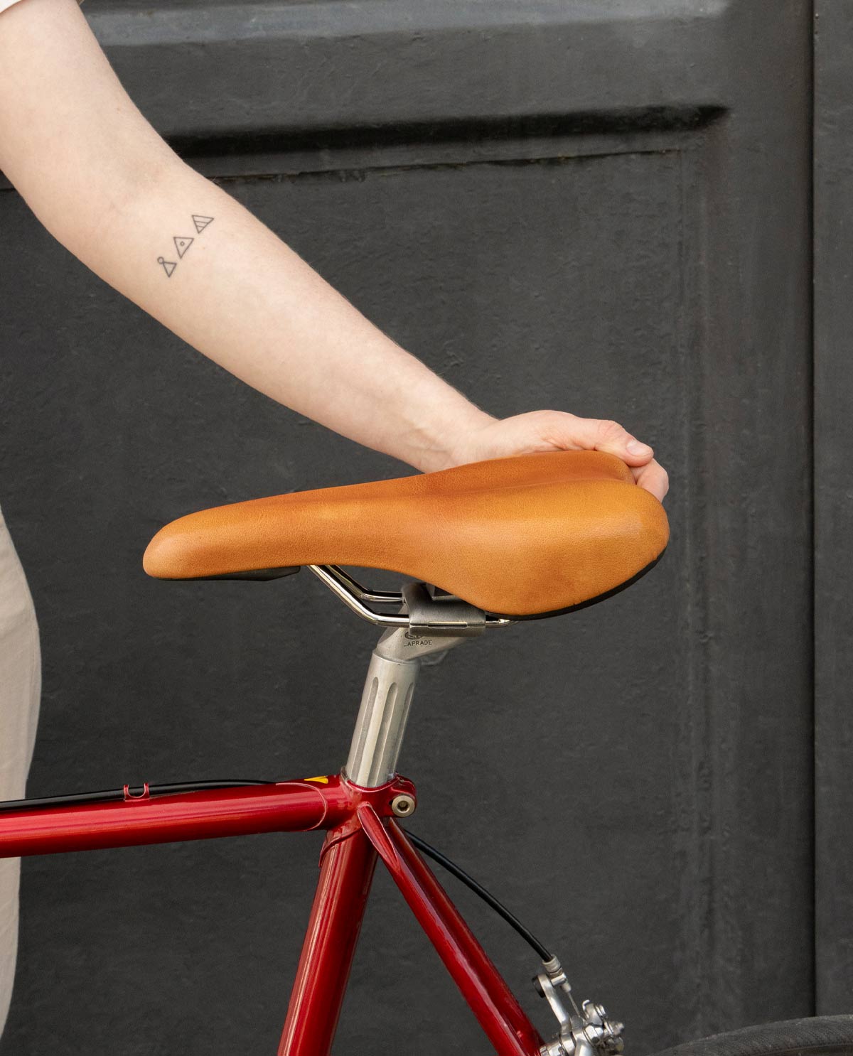 fahrradsattel österreich Fahrradsattel Regina S. aus Leder beiGusti-Leder.ate – Gusti Leder